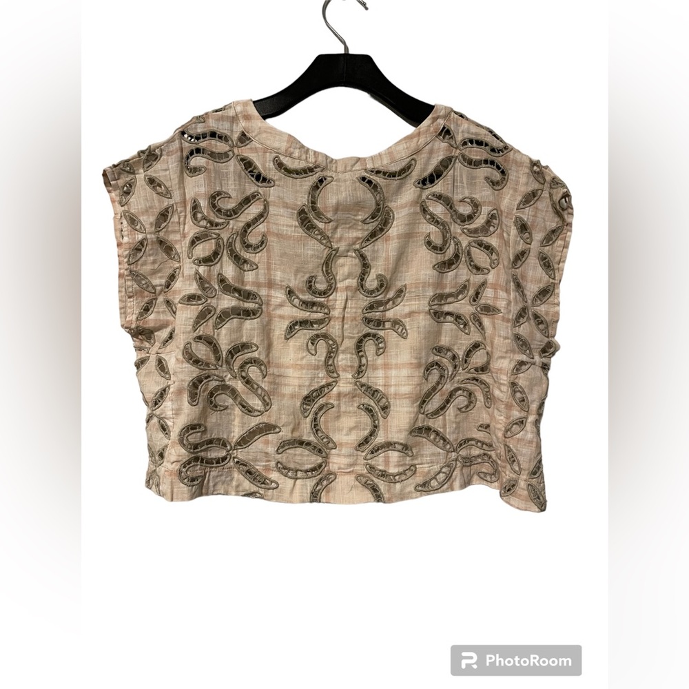 FREE PEOPLE EMBROIDERED LINEN CUT OUT TOP